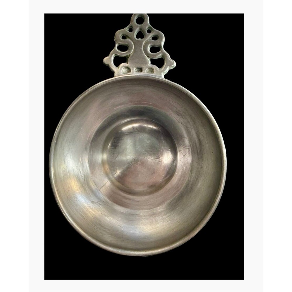 Vintage Woodbury Pewterers Porringer Bowl Ornate Handle 5" USA Pewter